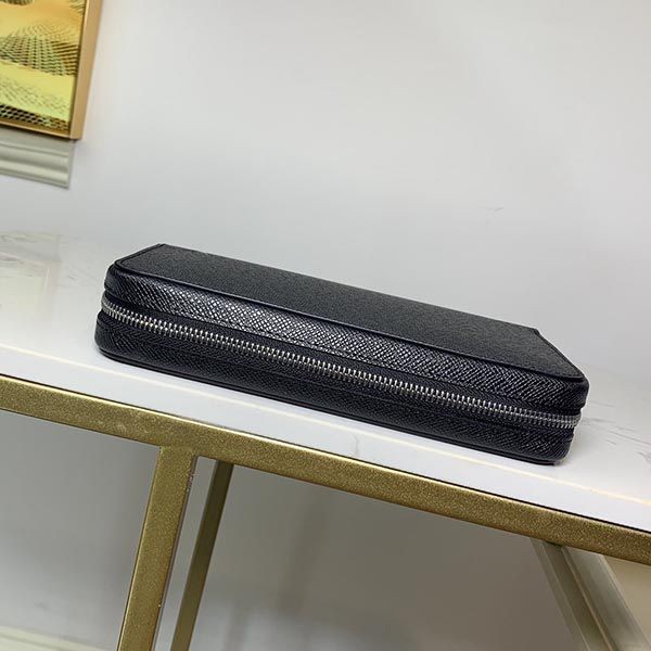 ヴィトン タイガ ジッピーXL M44275 ブラック ラウンドジップウォレット