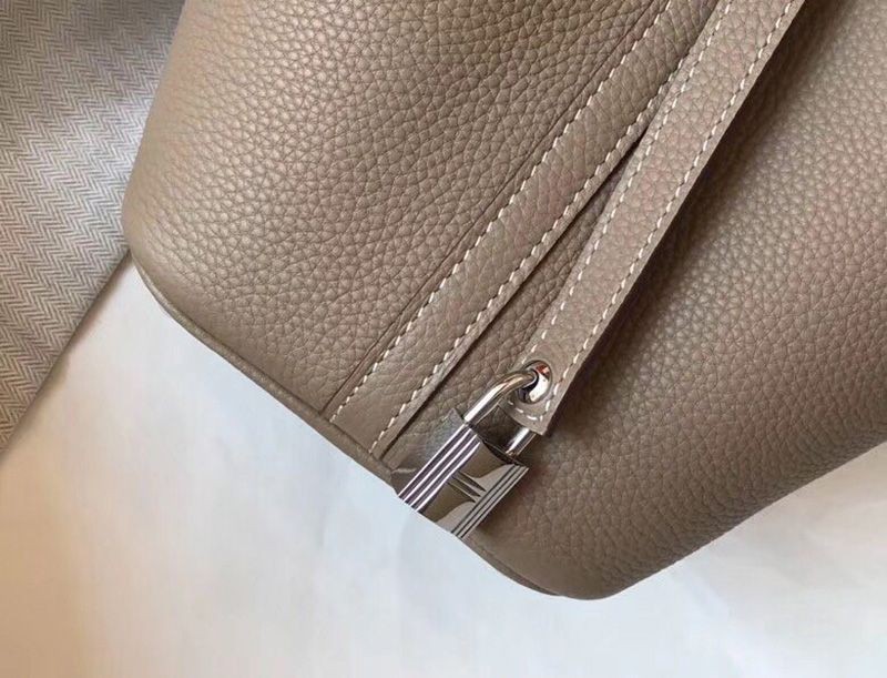 大人気!!新色エルメス ピコタンロック クレマンス 偽物 シルバー金具he26047