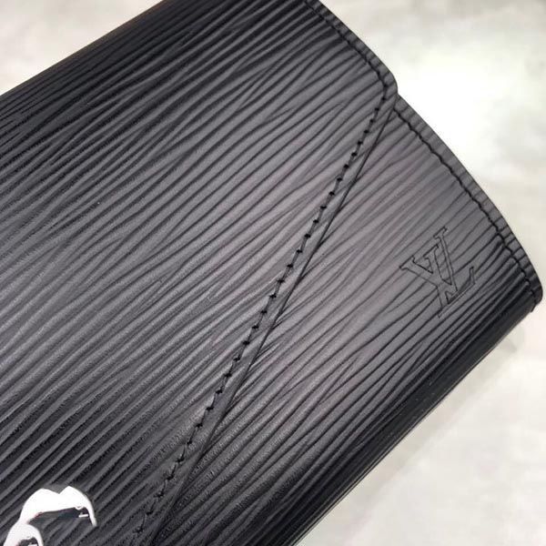 ルイヴィトン 財布 コピー ポルトフォイユ サラ ノワール M60582