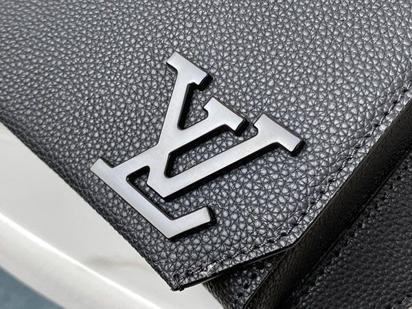 新作ルイヴィトン バムバッグ NV 偽物 LV アエログラム ショルダーバッグ M57081
