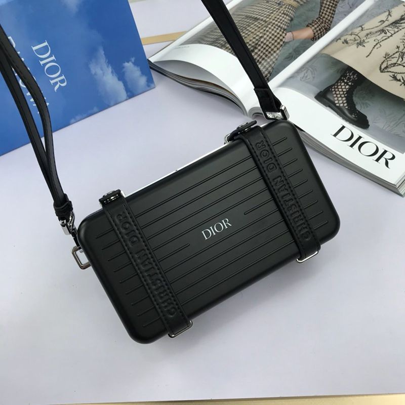 ディオール×リモワ パーソナル クラッチバッグ コピー アルミニウム 2WAY ショルダーバッグ マットブラック 2DRCA295YWT