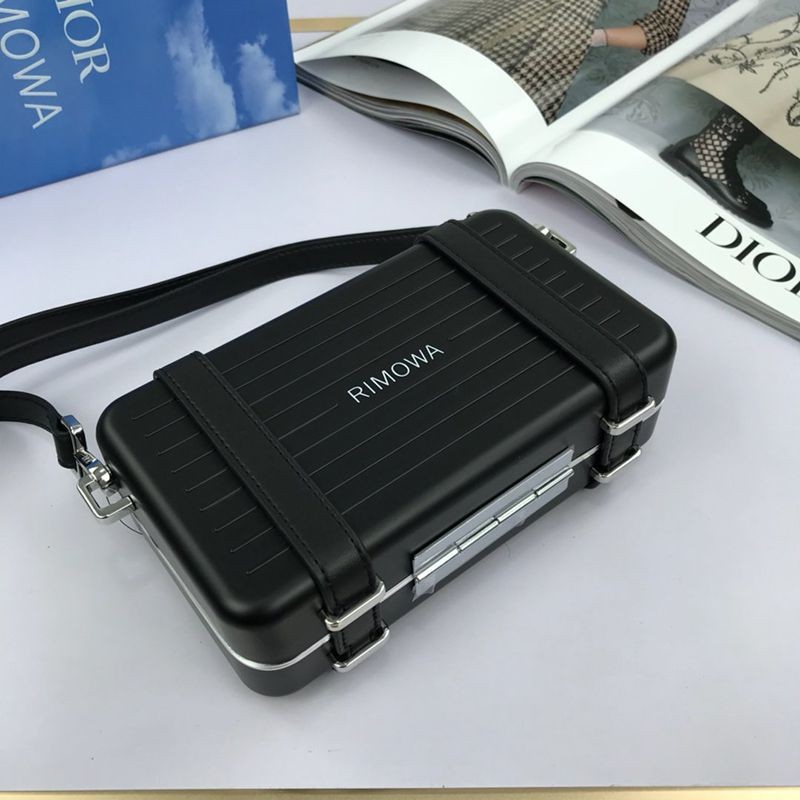 ディオール×リモワ パーソナル クラッチバッグ コピー アルミニウム 2WAY ショルダーバッグ マットブラック 2DRCA295YWT