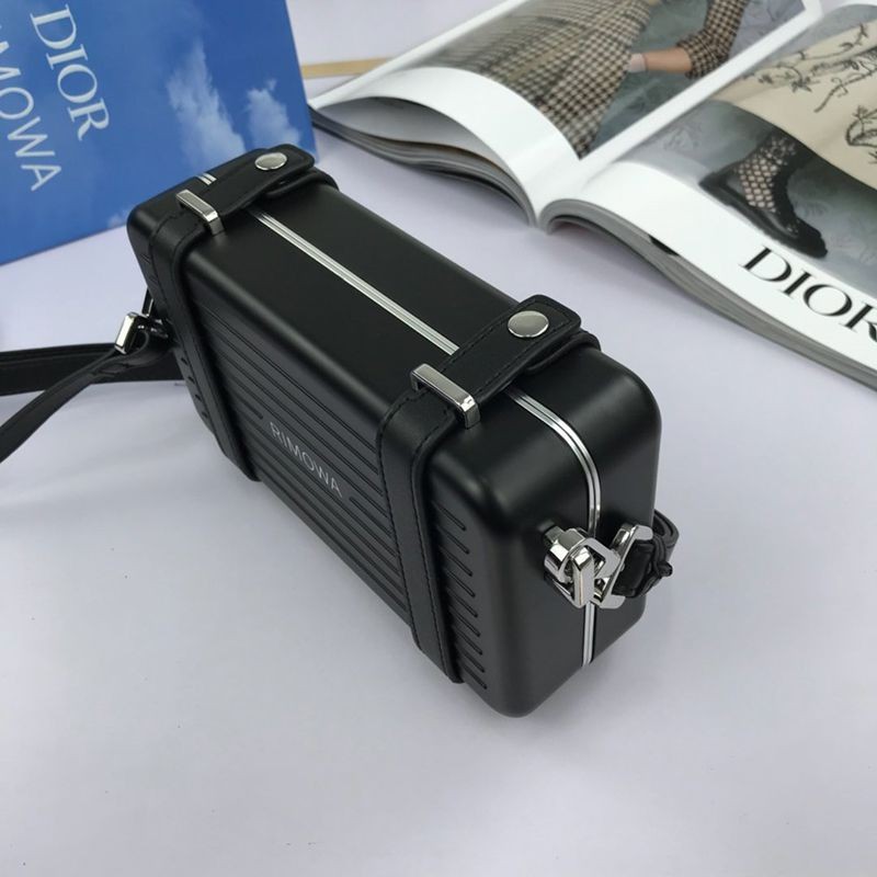 ディオール×リモワ パーソナル クラッチバッグ コピー アルミニウム 2WAY ショルダーバッグ マットブラック 2DRCA295YWT