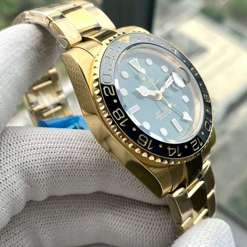 セール ♪ロレックス GMTマスター2 偽物★自動巻き 18Kイエローゴールド メンズ グリーン 116718LN2