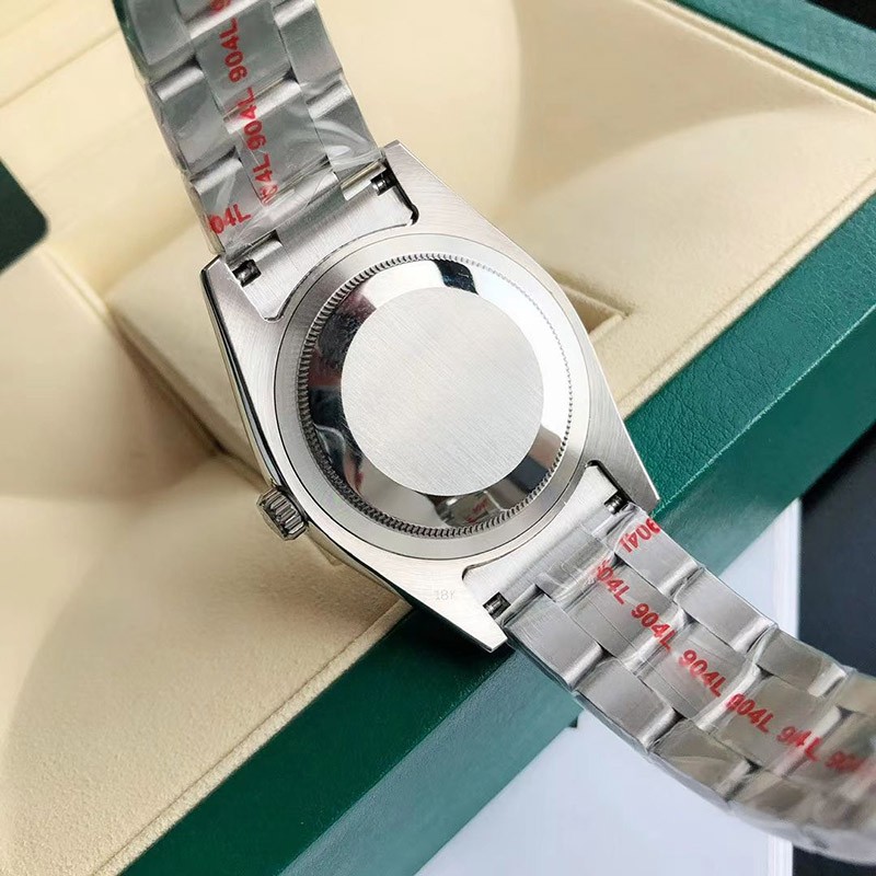 ロレックス 腕時計 偽物 オイスターパーペチュアル 39mm ホワイト メンズ rov18265