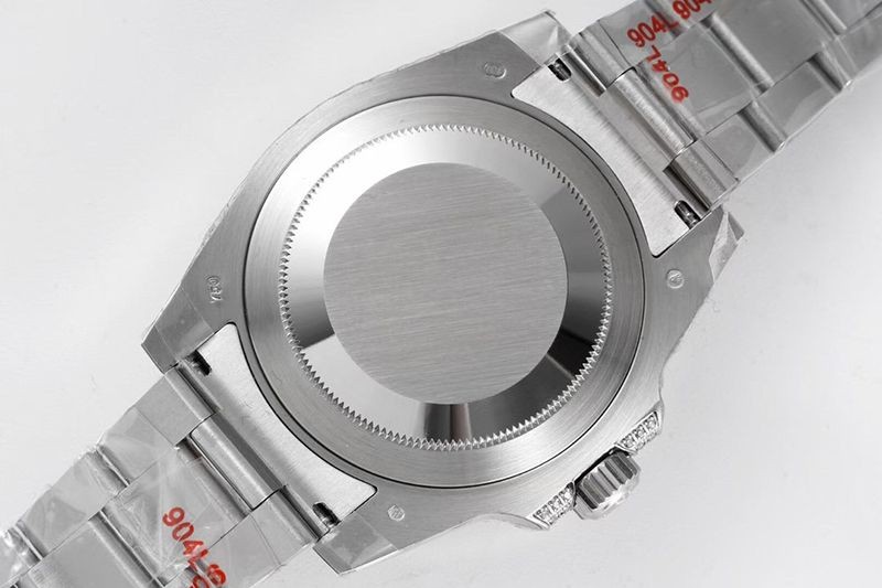 ロレックス サブマリーナ コピー★デイト 自動巻き ダイヤモンドをセットしたベゼル 40.0mm 116659SABR