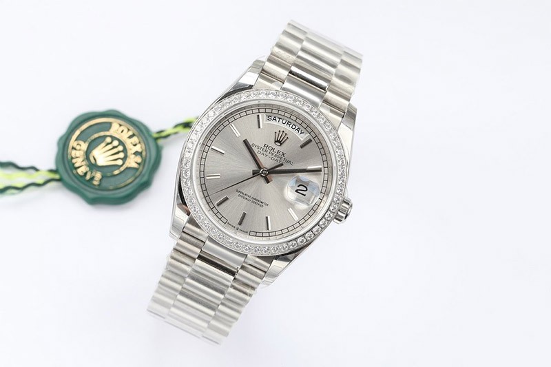 ロレックス 時計 コピー デイデイト シルバー 36mm roc74154