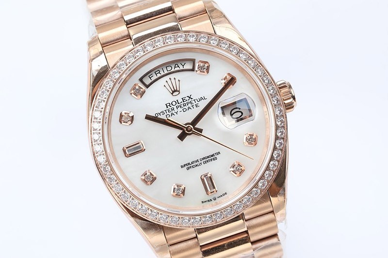ロレックス 時計 偽物 デイデイト ホワイト 36mm rou61653