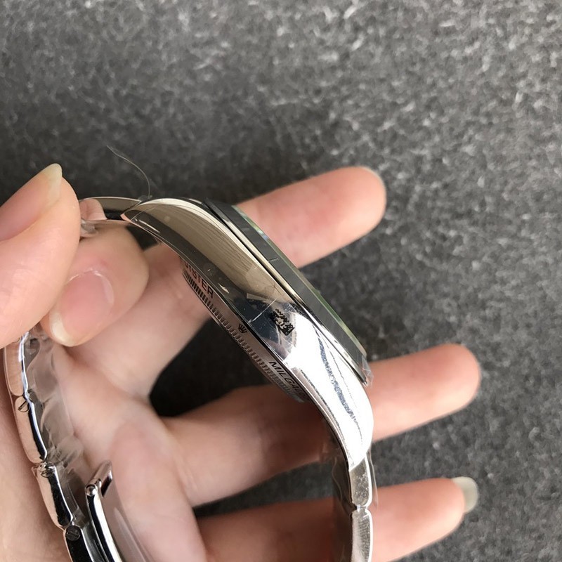 ロレックス スーパーコピー ミルガウス 自動巻き m116400gv-0001