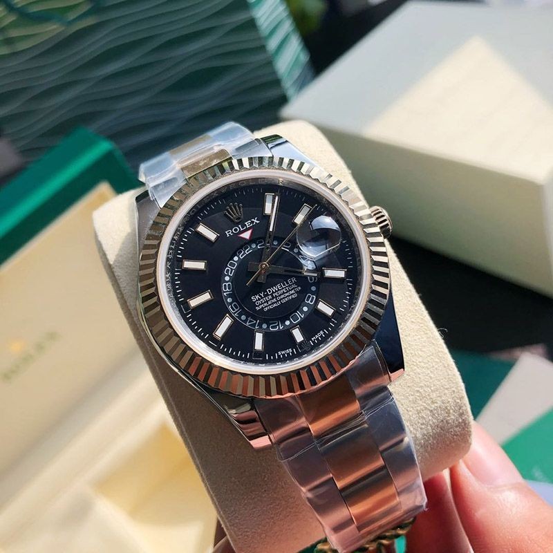 ロレックス  スカイドゥエラー 偽物 42MM 自動巻き roo48125