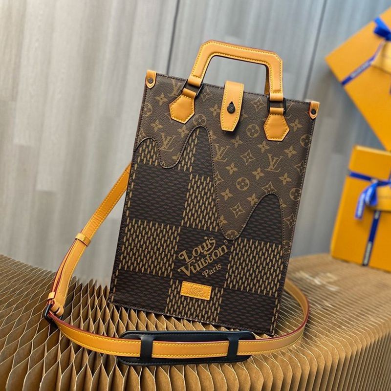 ★注目コラボ★ルイヴィトン スーパーコピー x ニゴーコラボ ミニトート♪NIGO
