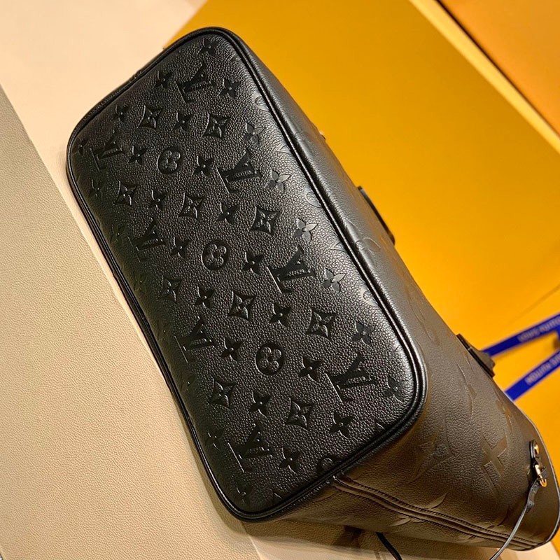 【大人気】ルイヴィトン ネヴァーフルMM コピー ブラック モノグラム アンプラント トートバッグ M45685