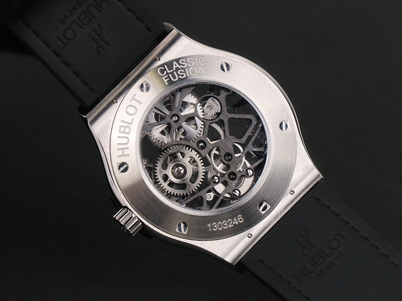 ウブロ 時計 コピー クラシックフュージョン トゥールビヨンチタニウム hun12057