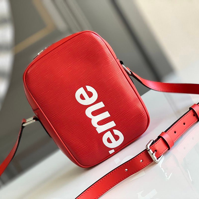 21-22AW 新作 シュプリーム ルイヴィトン ショルダーバッグ コピー Leather Danube PM Shoulder Bag Red 赤 vue71778