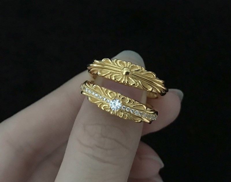 クロムハーツ フローラル 22kGold ダイアモンド ゴールド リング 偽物