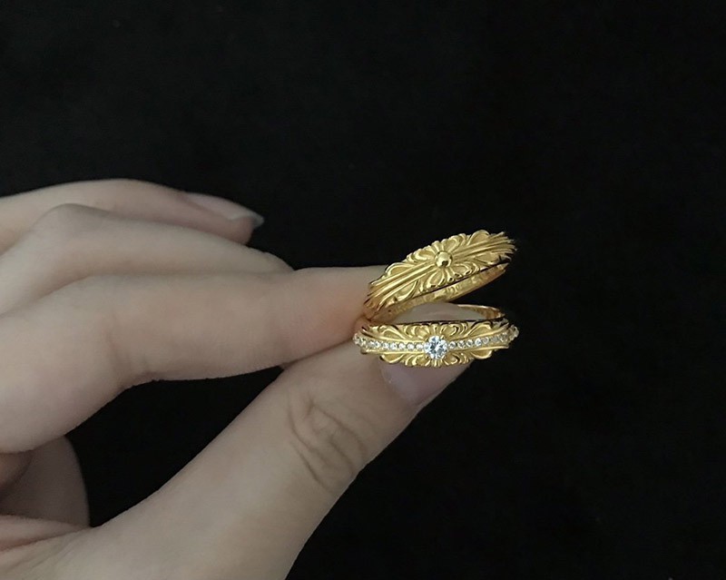 クロムハーツ フローラル 22kGold ダイアモンド ゴールド リング 偽物