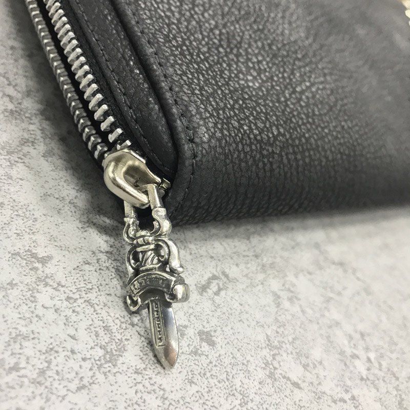 クロムハーツ REC F ZIP コピー ピラミッドスタッズ 長財布 デストロイレザー