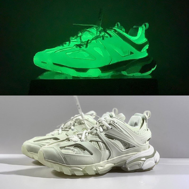 バレンシアガ スニーカー 偽物 TRACK SNEAKER リサイクルソール 542436W3FE39000