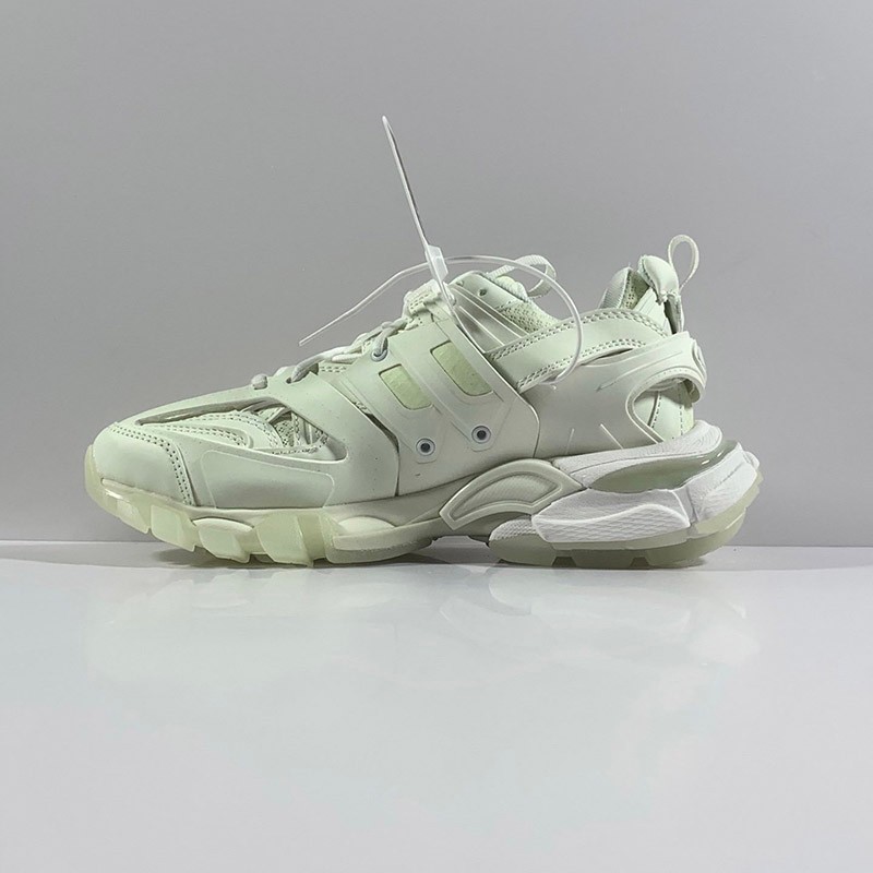 バレンシアガ スニーカー 偽物 TRACK SNEAKER リサイクルソール 542436W3FE39000