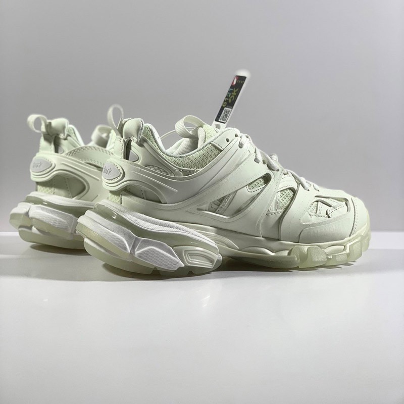 バレンシアガ スニーカー 偽物 TRACK SNEAKER リサイクルソール 542436W3FE39000