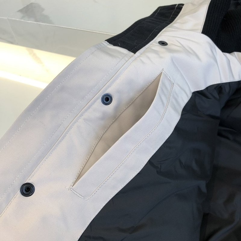 ★日本!!人気!カナダグース●ブラックレーベル コピー LYNDALE PARKA リンデール Cah46571