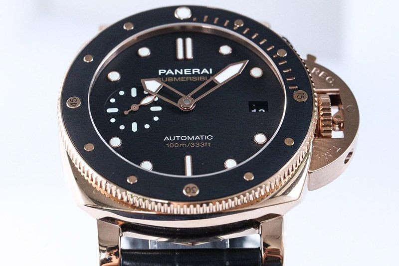 パネライ サブマーシブル・オロカーボコピー 44MM PAM00974