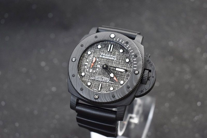 パネライ サブマーシブル ルナ・ロッサコピーN級品 PAM01038