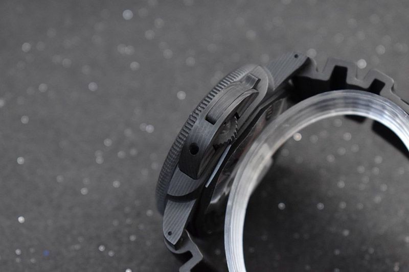 パネライ サブマーシブル ルナ・ロッサコピーN級品 PAM01038