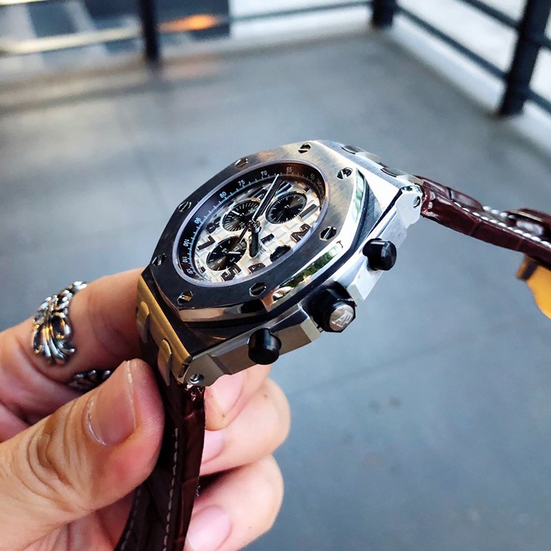 オーデマピゲ 時計 偽物 ロイヤルオーク オフショアクロノ Ods83896