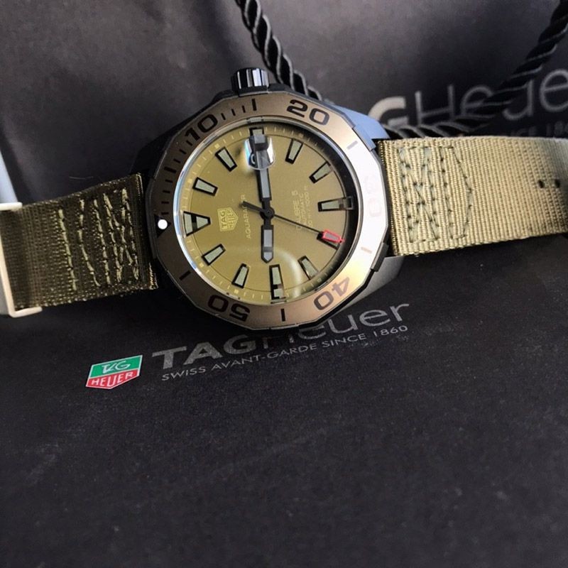 タグホイヤー アクアレーサー コピー直径 43 mm WAY208E.FC8222