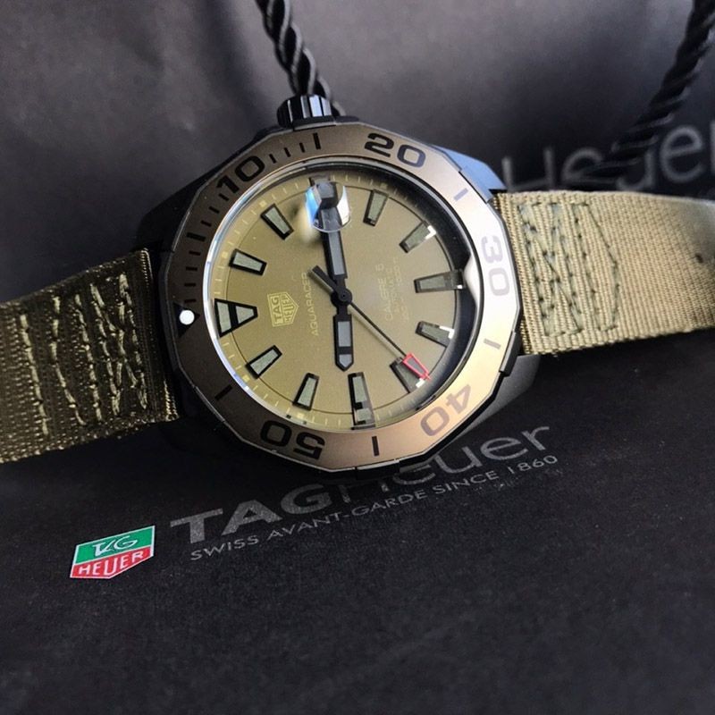 タグホイヤー アクアレーサー コピー直径 43 mm WAY208E.FC8222