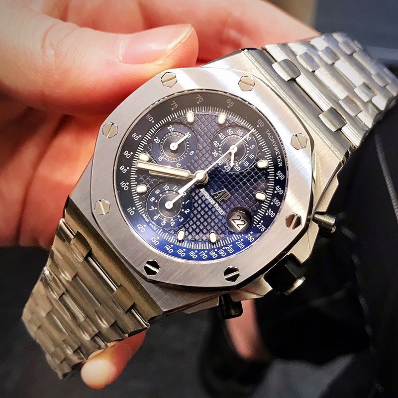 オーデマピゲ 偽物 ロイヤルオーク オフショアクロノ 42mm ブティック限定 26237STOO1000ST01