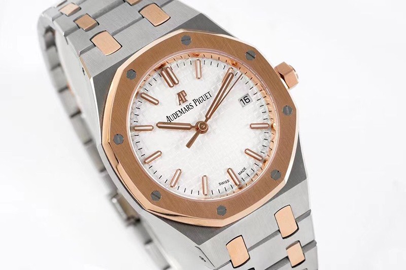 オーデマピゲ 偽物 ロイヤルオーク 37mm 15450SROO1256SR01