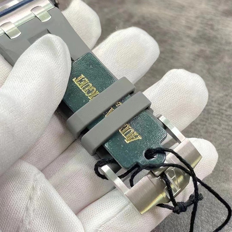 オーデマピゲ 偽物 ロイヤルオークオフショア ダイバー ブティック限定 Odb72777