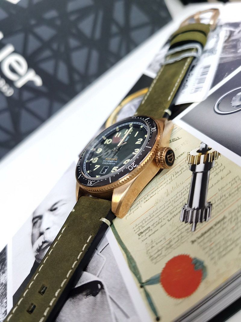 タグホイヤー オータヴィア コピー 自動巻ウォッチ直径 42mm WBE5190.FC8268