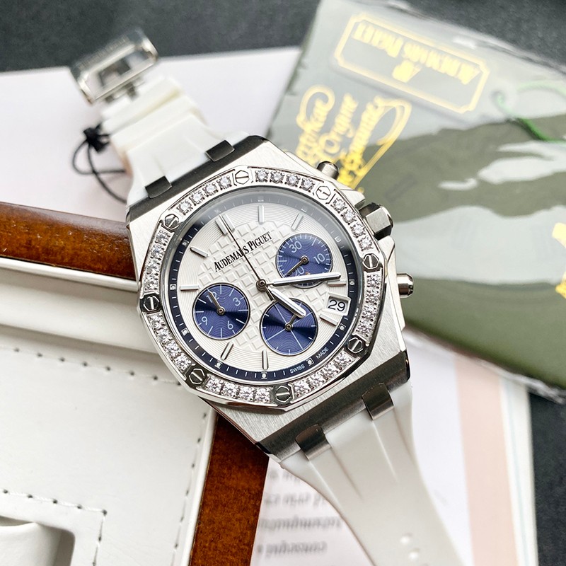 オーデマピゲ スーパーコピー ロイヤルオーク ダイヤモンド クロノ 37mm 26231ST.ZZ.D010CA.01