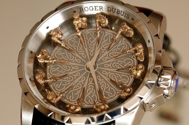 超話題!ロジェデュブイ ナイツ オブ ザ ラウンドテーブル ダマスカスチタン コピー シルバー 45MM roj24159