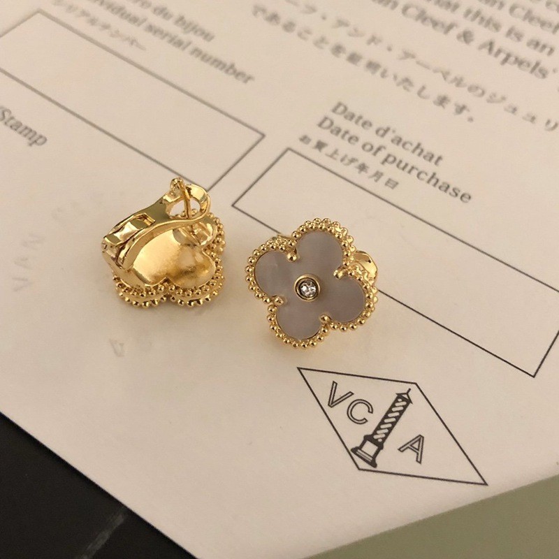 可愛い ヴァンクリーフ イエローゴールドピアス コピー イヤリング