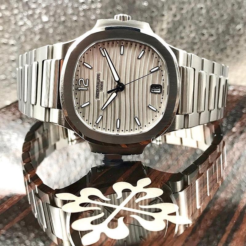 パテックフィリップ ノーチラス 偽物 約34mm pam27960
