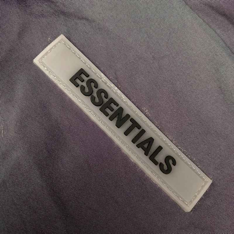セール ♪フィアオブゴッド ESSENTIALS 偽物 レーザ ダウンジャケット ブラック fib91276