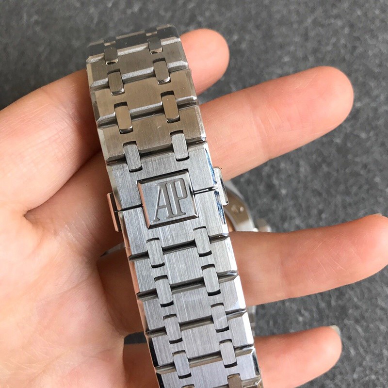 オーデマピゲ 偽物 ロイヤルオーク 41mm ブティック限定 Odj70195