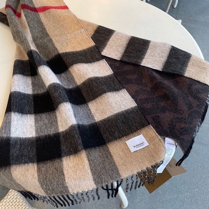 バーバリー ジャカード 偽物 クラシック カシミヤ チェック マフラー Bae19571