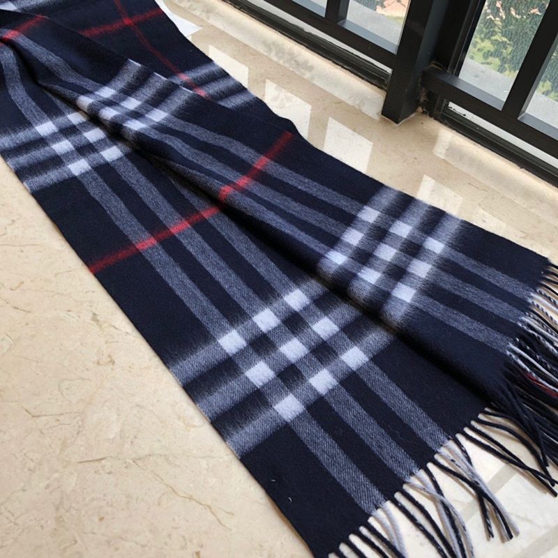 ★日本!!人気!バーバリー クラシック カシミヤ チェック マフラー 偽物 Baz55103