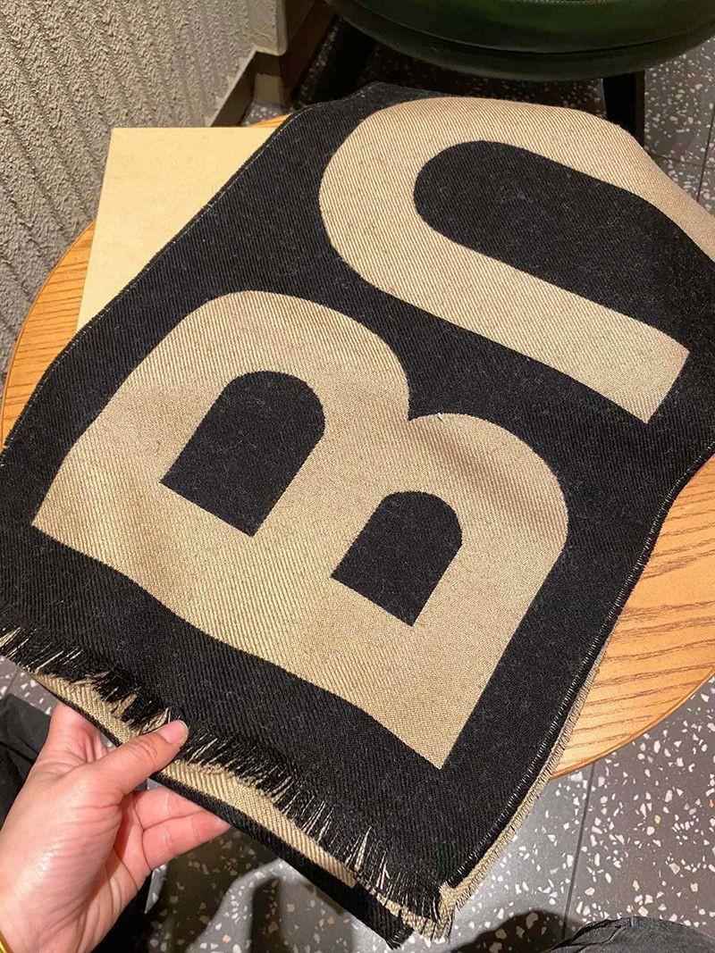 大人気!バーバリー コピー リバーシブル ロゴジャカード カシミアスカーフ Bay62133