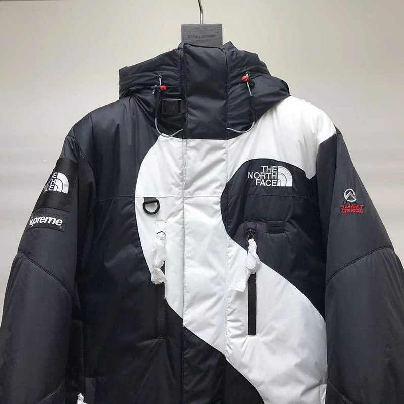 大人気!限定コラボ超激レア!シュプリーム×ノースフェイス 偽物 s logo ヒマラヤン ブラック shp18290