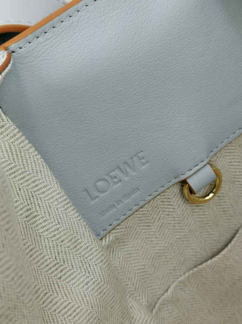 争奪戦ロエベ ハンモック コピー クラシックレザースモール ハンドバッグ loe88336