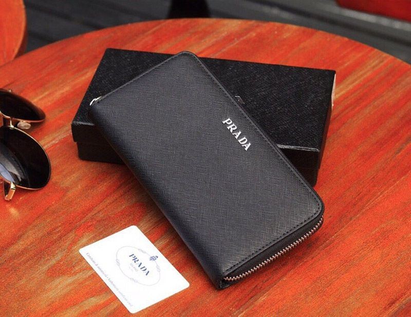大人気!新色☆希少 プラダ ファスナー付長財布 長財布 コピー pud75443