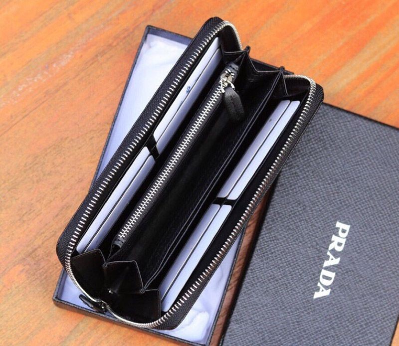 大人気!新色☆希少 プラダ ファスナー付長財布 長財布 コピー pud75443