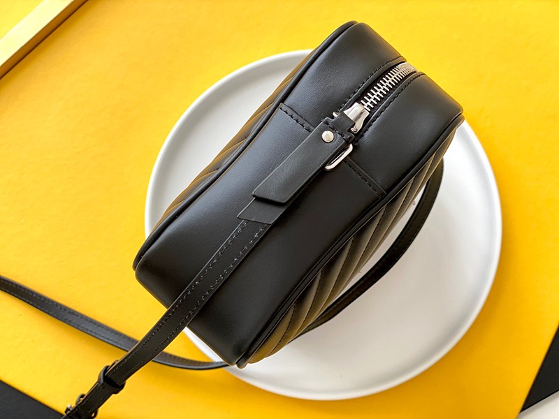 《大人気》サンローラン ショルダーバッグ コピー☆ルー キルティングレザー カメラバッグ Sak48634