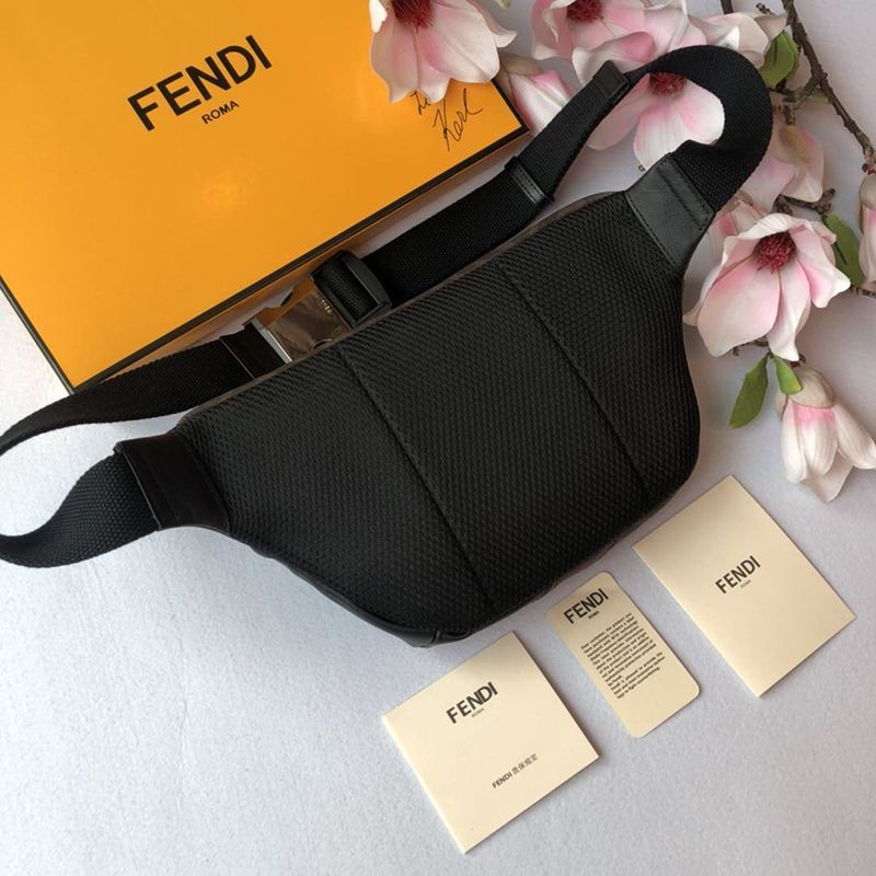 希少色フェンディ モノグラムベルトバッグ コピー fem72811